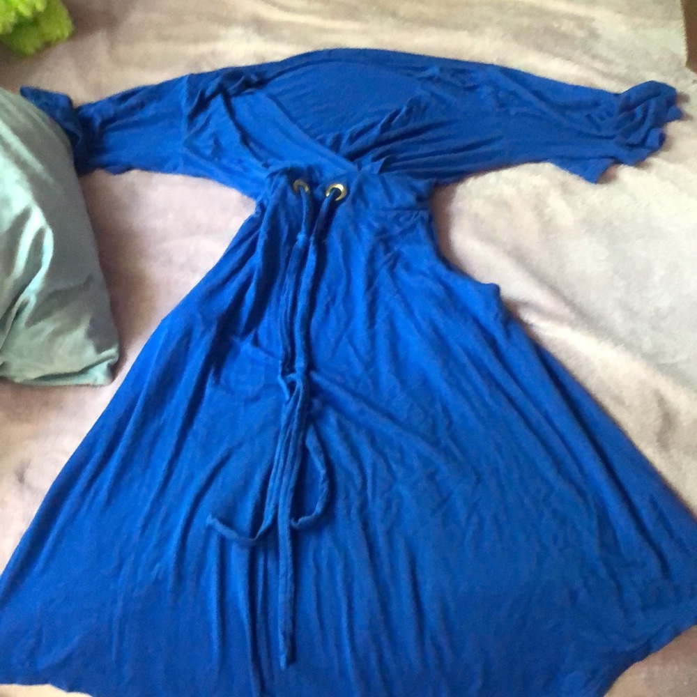 BNWOT beautiful blue Venus dress XB